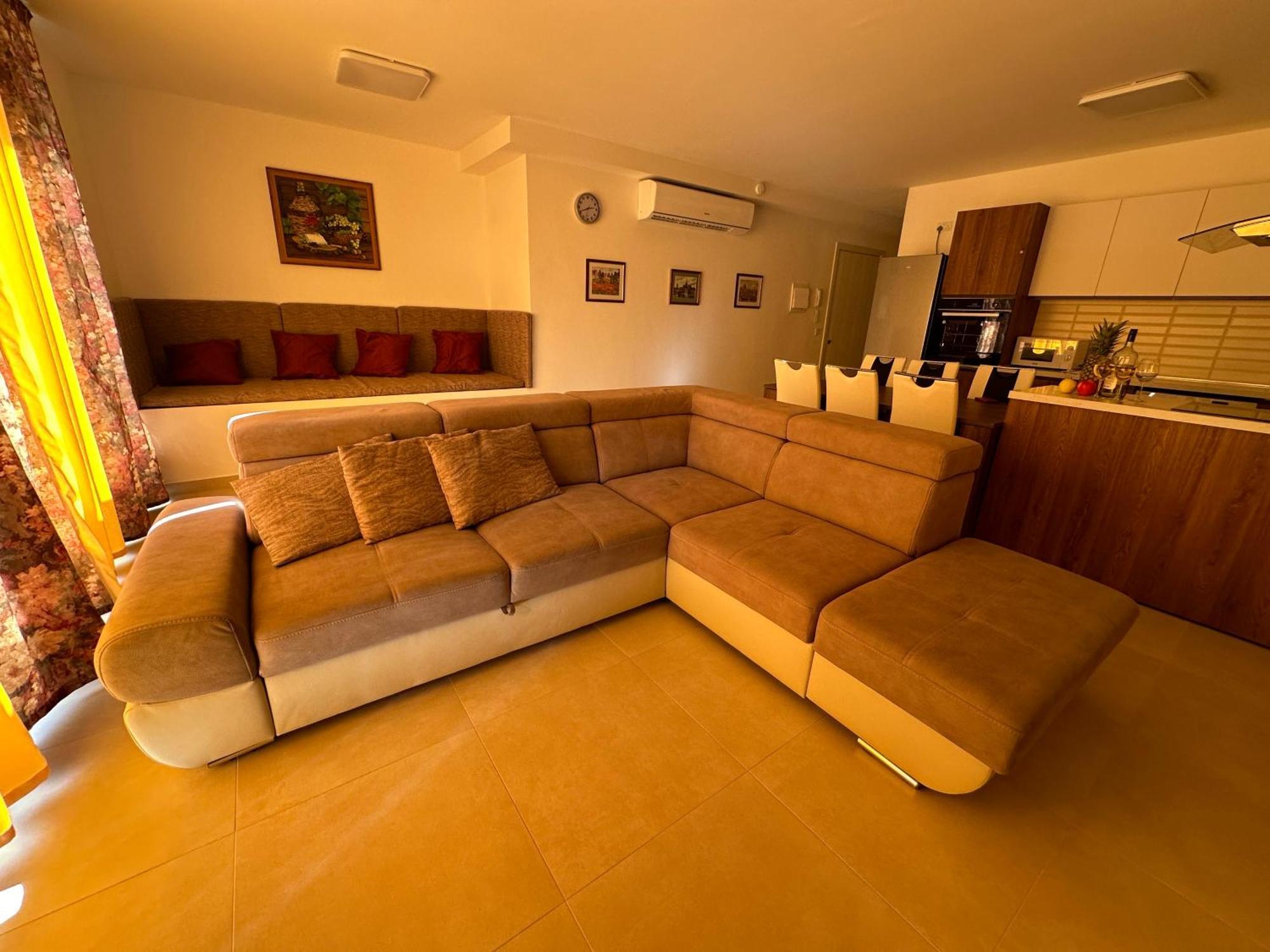 New, Airy And Spacious Apartment In מליאהה מראה חיצוני תמונה