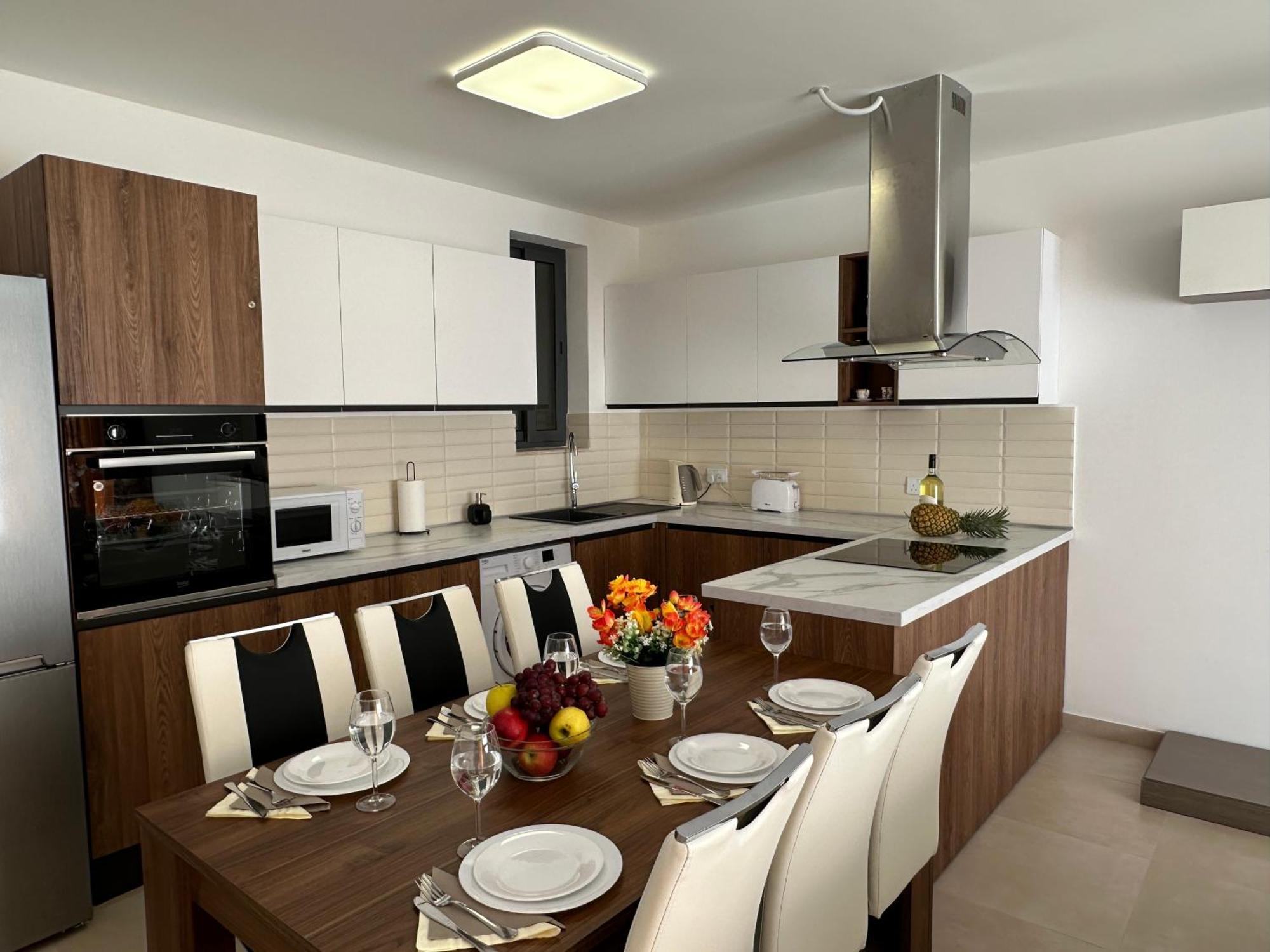 New, Airy And Spacious Apartment In מליאהה מראה חיצוני תמונה